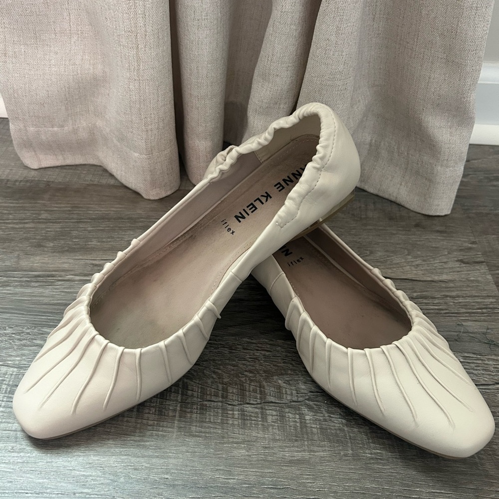 Anne Klein Cream Pleated Ballet Flats with Elasticized Topline